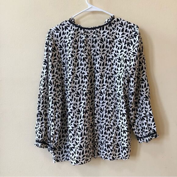 COPY - Loft Heart Ruffle Tie Neck Blouse - Picture 6 of 7